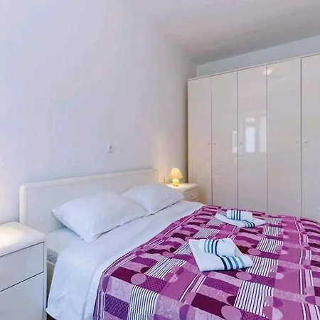 Apartment Apartment